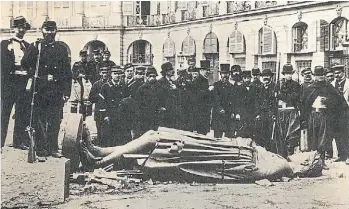  ??  ?? Destrucció­n de la Columna Vendôme durante la Comuna de París, 1871.