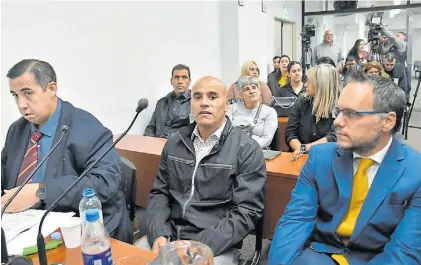  ?? MARTÍN QUINTANA ?? Culpable. Jorge Martínez, antes de la lectura del veredicto del Tribunal 22 de Comodoro Py.