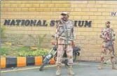  ?? AP ?? Paramilita­ry personnel outside Karachi’s National Stadium.