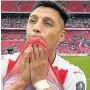  ??  ?? KISS GOODBYE Sanchez could switch to Prem rivals