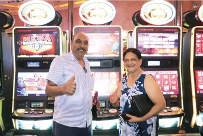  ?? Picture: Supplied ?? THUMBS UP. Jackpot winner Shunkumar Ramsoonder and his wife Nirmala.