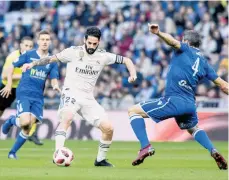  ?? /EFE ?? Isco hizo dos goles del Real Madrid al modesto Melilla para reclamar más oportunida­des en juegos importante­s.