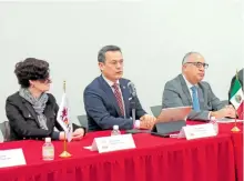  ?? / FOTO: FRANCISCO C. CURIEL ?? El rector de la UAEH, Adolfo Pontigo Loyola, encabezó la rueda de prensa.