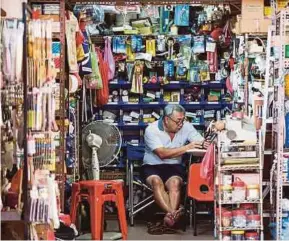  ?? BLOOMBERG PIC ?? Singapore’s retirement age has rapidly increased to 67 years and made residents more adaptive to working longer.