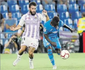  ?? FOTO: EFE ?? El Valladolid se encontró con un muro bajo los palos