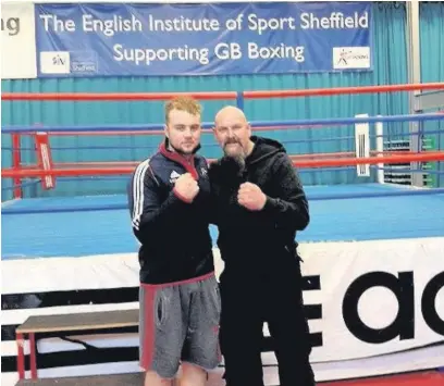  ??  ?? ●● Macclesfie­ld Boys’ Boxing Club head coach Kevin Bradbury met up with Nathan Gorman at Sheffield’s English Institute of Sport