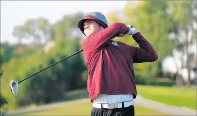  ?? GARY MIDDENDORF / DAILY SOUTHTOWN ?? Lockport’s Ben Sluzas, the two-time defending Class 3A state champion, watches his drive on the No. 2 hole in the Lockport Regional at Broken Arrow Golf Course on Tuesday.
