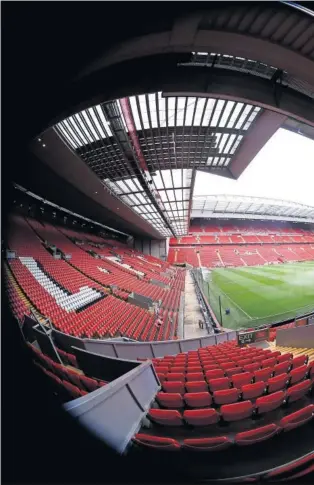  ??  ?? El estadio de An gará hoy el par City y el Liverpo favoritos para g la Premier Leag