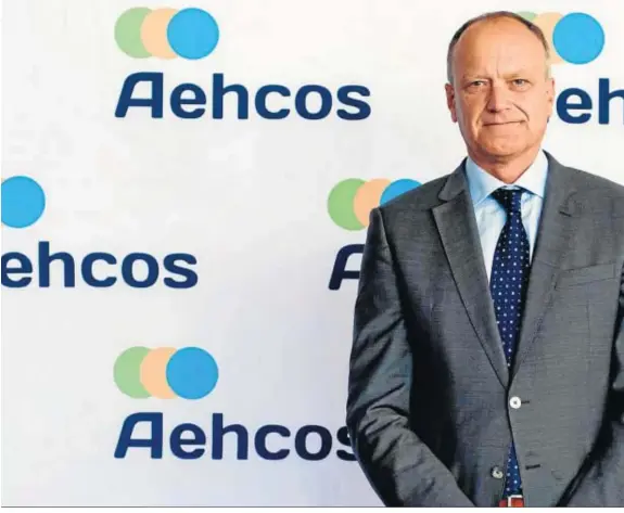  ??  ?? El nuevo presidente de Aehcos, el empresario José Luque.