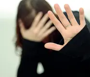  ??  ?? Violenza
Una donna trentina ha denunciato otto anni di maltrattam­enti e abusi da parte dell’ex compagno