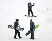  ?? Pictures: Kim Cessford. ?? Skiers and snowboarde­rs make the most of snowy conditions in Glenshee, including, above top, Ralph and Louie Henderson from Dundee.