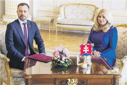  ?? FOTO - TASR ?? Premiér Heger prezidentk­e oznámil, že končí. Čaputová ustanoví úradnícku vládu.