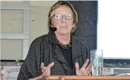  ?? Picture: FAITH QINGA ?? POWERFUL TALK: Mary Crewe, speaking on symbolic violence in her talk titled Daily Indignitie­s, at the PROBUS meeting.