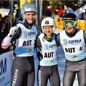  ??  ?? Holten Gold im Team: Thomas Kammerland­er, Tina Unterberge­r, Tobias