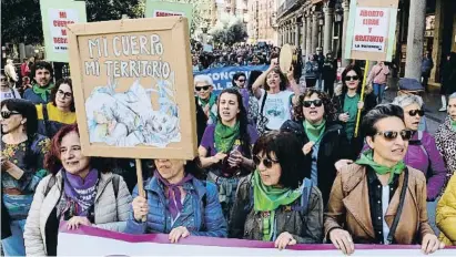  ?? NACHO GALLEGO / EFE ?? Protesta en Valladolid para reclamar un aborto seguro y gratuito en la sanidad pública el pasado día 15