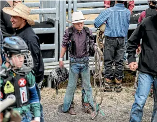  ??  ?? 12-year-old Rylee Ward gets himself ready for his event at last week’s Taupo Rodeo.