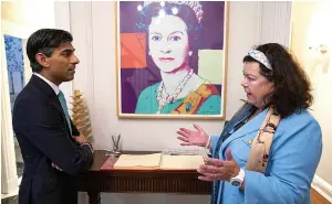  ?? ?? DC visit...Rishi Sunak talks with Dame Karen Pierce, the UK’s Ambassador