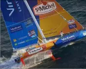  ?? Fin de l’aventure pour Jean-Pierre Dick et Fabien Delahaye. (Photo Y.Zedda/StMichel-Virbac Sailing Team) ??