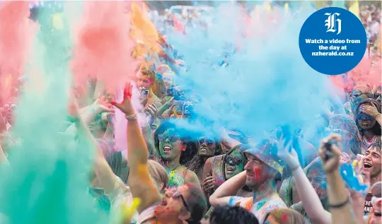  ?? Pictures / Dean Purcell ?? Thousands of people celebrated the Holi Festival of Colours in Kumeu, Auckland, yesterday.