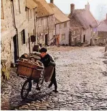  ??  ?? Uphill struggle: The classic 1973 Hovis ad featured Gold Hill in Shaftesbur­y, Dorset