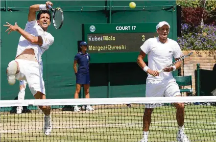  ?? ATPWORLDTO­UR ?? Dia especial. Marcelo Melo (E) busca, em dupla com Lukasz Kubot, seu primeiro título do Grand Slam de Wimbledon