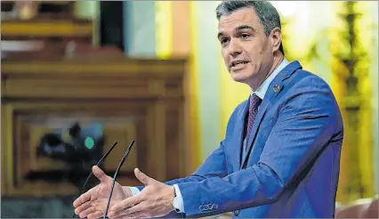  ?? CHEMA MOYA / EFE ?? Madrid. El presidente del Gobierno español, Pedro Sánchez, interviene en el debate de la moción de censura.