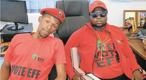  ?? Picture: JON HOUZET ?? ON THE ATTACK: EFF members Onele Msesiwe, left, and Xolisa Runeli have accused Ndlambe Municipali­ty of a litany of wrongs, from nepotism to deceiving the community about housing