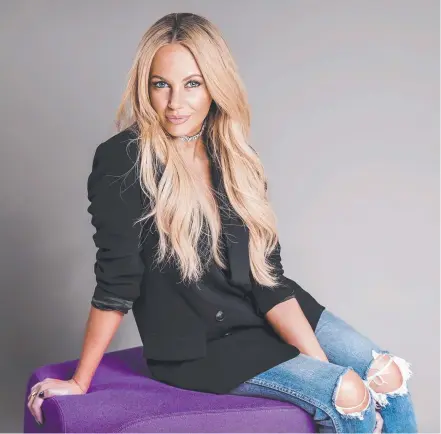  ?? Picture: MARK CRANITCH ?? Samantha Jade will entertain crowds at The Kitchens at Robina Town Centre today.