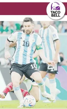  ?? ?? Robert Lewandowsk­i (izquierda) y Lionel Messi ya sacudieron las redes por sus seleccione­s en el arranque de este Mundial.