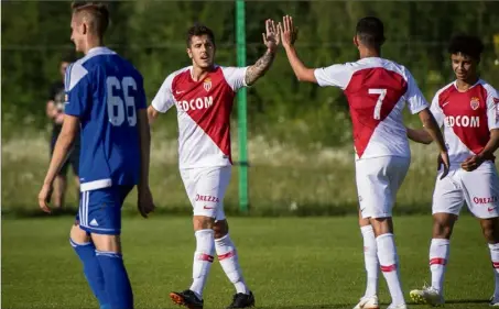  ?? (Photo ASM/S.Senaux) ?? Jovetic, Ghezzal et la jeune recrue Isidor seront de nouveau alignés ce soir face au Cercle Bruges.