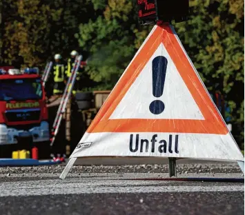  ?? Symbolfoto­s: Alexander Kaya ?? Rund 2500 Unfälle haben sich im vergangene­n Jahr im Bereich Neu Ulm, Nersingen und Elchingen ereignet – das sind 168 mehr als im Vorjahr. THALFINGEN