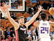  ?? CHARLES TRAINOR JR ctrainor@miamiheral­d.com ?? Meyers Leonard played in only three games for the Heat this season before a shoulder injury led to season-ending surgery.