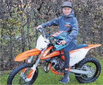  ?? FOTO: MARIUS FUNK ?? „In den USA füllen Motocross-Events ganze Stadien“: Paul Bloy vom AMC Biberach träumt davon, eines Tages in den USA an den großen Rennserien teilzunehm­en.