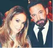  ?? TWITTER ?? Ben Affleck did not look thrilled to be at the Grammys with Jennifer Lopez.
