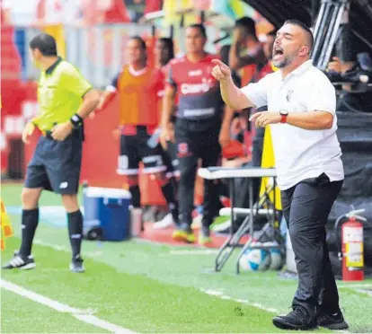  ?? RAFAEL PACHECO ?? Martín Cardetti llevó a San Carlos a las semifinale­s del Torneo de Apertura 2018.