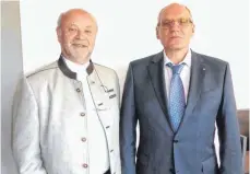  ?? FOTO: ROTARY ?? Klaus Eberhard (links) mit seinem Nachfolger Frank Wirtz.