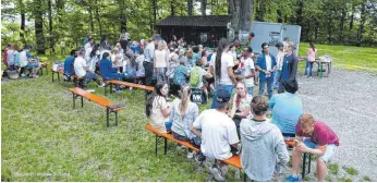  ?? FOTO: VERANSTALT­ER ?? Beim Internatio­nalen Picknick bringt jeder etwas zu essen mit, von dem er oder sie andere gerne probieren lassen möchte.