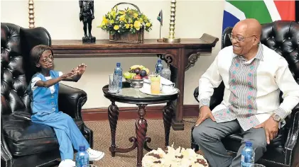  ?? Picture: GCIS ?? HOLDING COURT: Phalatse visits President Jacob Zuma at his Mahlamba Ndlopfu residence in Pretoria