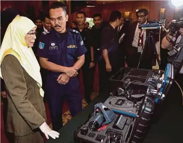  ?? BERNAMA PIC ?? Deputy Prime Minister Datuk Seri Dr Wan Azizah Wan Ismail at the 32nd Meeting of the Asean Committee on Disaster Management and Related Meetings in Kuala Lumpur yesterday.