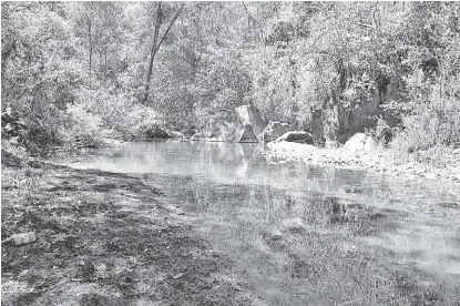  ??  ?? Los decretos extinguen los derechos al agua de algunos núcleos agrarios