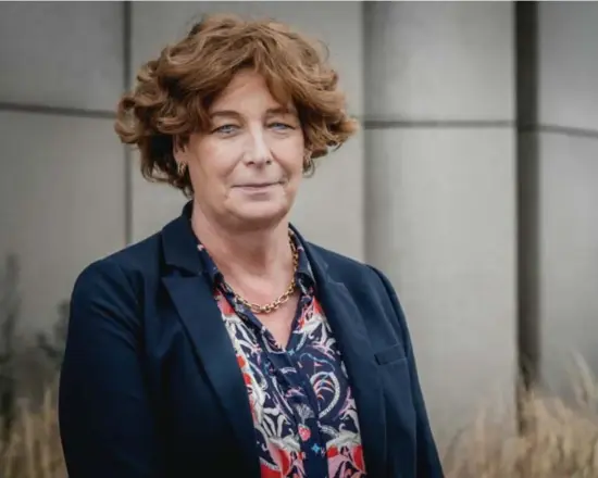  ?? Christophe­deMuynck ?? De nieuwe postwet van minister Petra de Sutter (Groen) loopt opnieuw vertraging op. ©