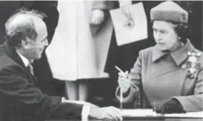  ?? BORIS SPREMO/TORONTO STAR FILE PHOTO ?? Spremo was known for his photos of leaders including Pierre Trudeau, seen with the Queen during the patriation of the Constituti­on in Ottawa, 1982.