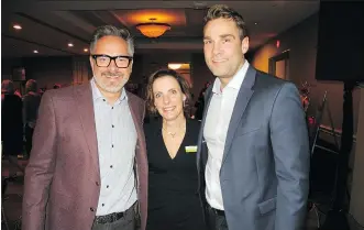  ?? PHOTOS: BILL BROOKS ?? Calgary Humane Society executive director Carrie Fritz, centre, is joined by Global’s Scott Fee, left, and Jordan Witzel at the Calgary Humane Society’s 18th annual Cocktails for Critters. Witzel and Fee were the event emcees.