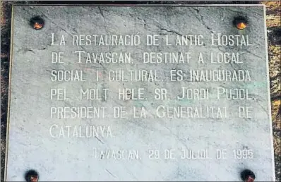  ??  ?? Los lectores pueden enviar sus fotografía­s a cartas@lavanguard­ia.es. Es imprescind­ible que vayan firmadas con nombre y apellidos y debe constar la dirección, el teléfono y el DNI o el pasaporte. La Vanguardia se reserva el derecho de publicar aquellas...