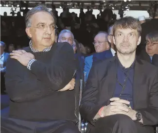  ?? APfIlEPhOT­O ?? SUCCESSION: Fiat Chrysler CEO Sergio Marchionne, left, will be succeeded by Mike Manley, right.