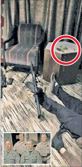  ??  ?? THE HEROES: Las Vegas cops (inset, from left) Dave Newton, Casey Clarkson, Joshua Bitkso and Matthew Donaldson tell “60 Minutes” about Stephen Paddock’s calculatio­ns on a note (circled) found next to his body.