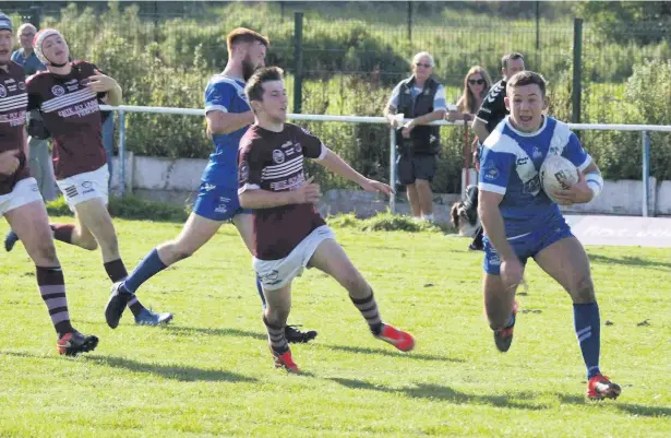  ??  ?? Jack Sampson in action for Mayfield during their final game of the season against Thornhill