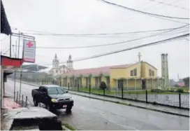  ?? FOTO ADRIÁN GALEANO. ?? El socollón en Llano Grande de Cartago dejó a los habitantes muy asustados.