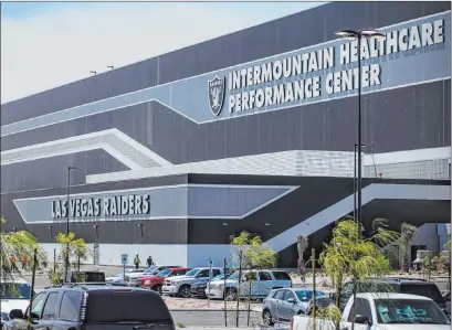  ?? Chase Stevens Las Vegas Review-journal @csstevensp­hoto ?? The 335,000-square-foot Intermount­ain Healthcare Performanc­e Center in Henderson is the headquarte­rs of the Las Vegas Raiders.