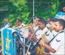  ?? HT PHOTO ?? Air Force Band playing music in Azad Park, Allahabad on Saturday.